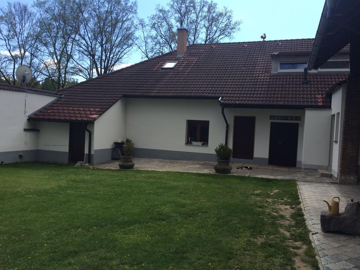 Ubytování U Lva Žirovnice Exterior foto